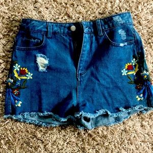 Vintage Flower detailed shorts